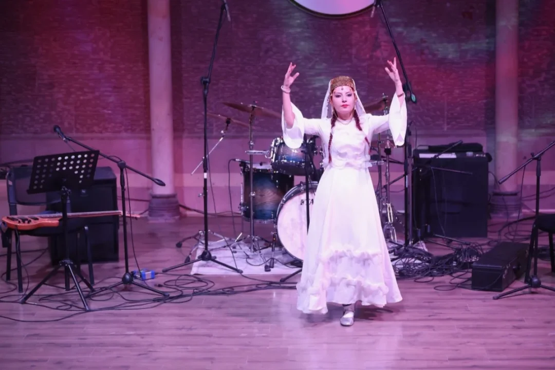 Nevşehir’de öğretmenler müzik eşliğinde kutlandı.