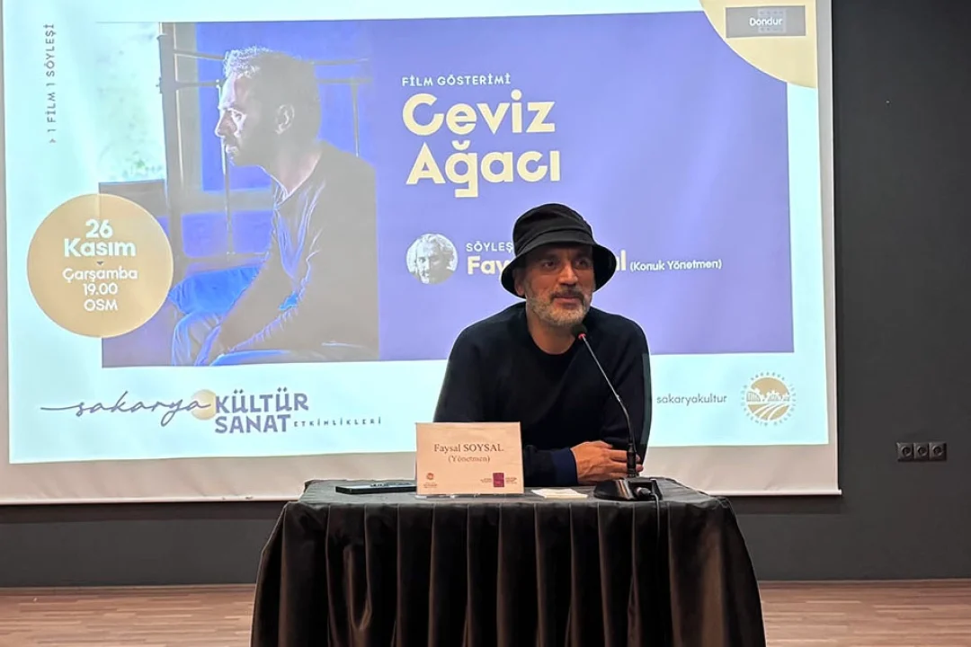 Sinema Tutkunları Sakarya'da Yönetmenle Buluştu