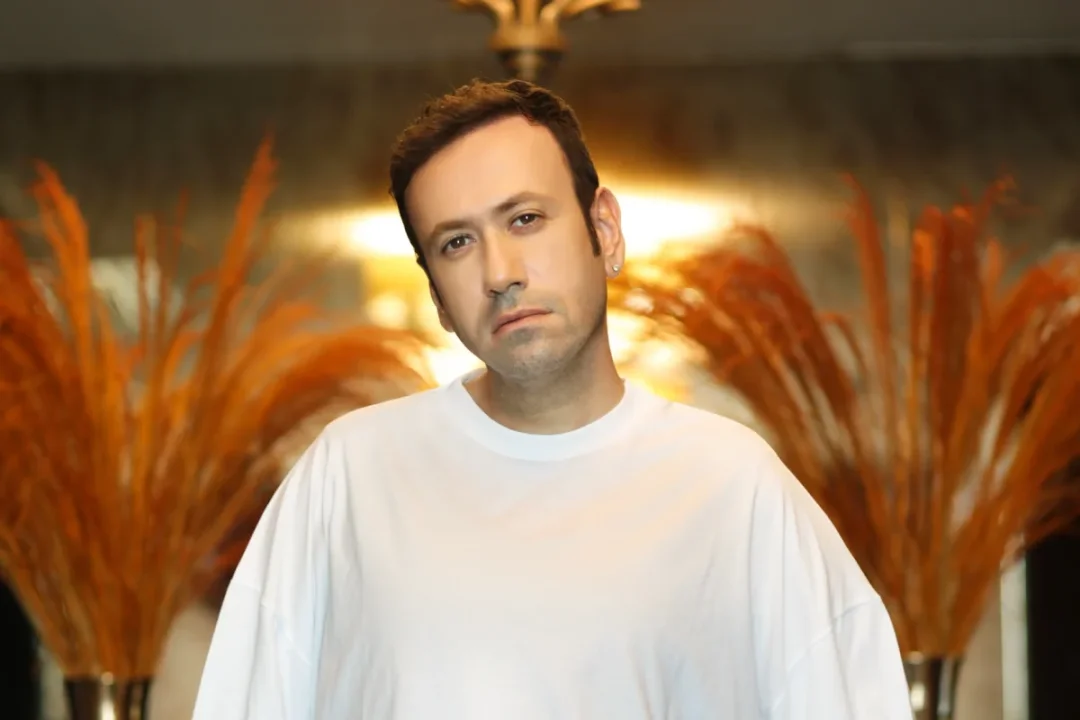 Murat Dalkılıç, Sahne ve Medya Yönetimindeki Görevlerini Özgür Aras'a Bıraktı