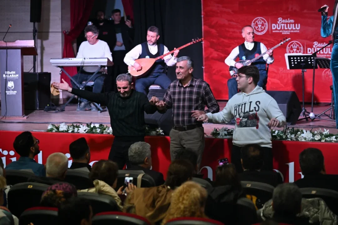 Manisa'da 'Anadolu Türküleri ile Gerçekleştirilen Konserler Başladı'