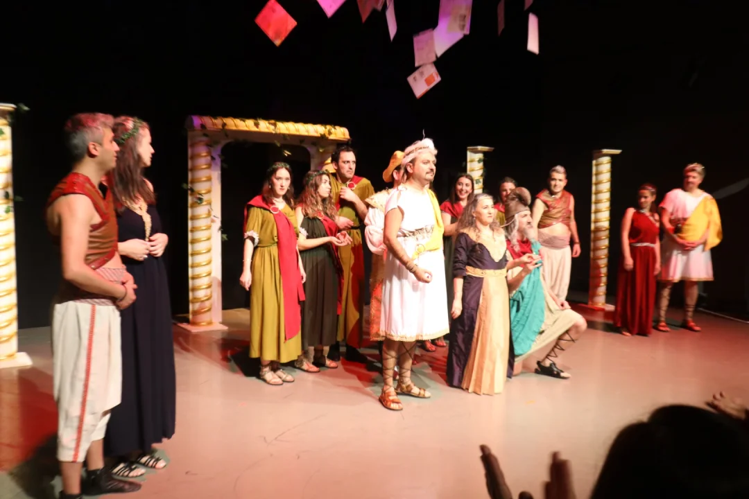 Haldun Dormen Anısına Tofaş Tiyatro Kulübü'nden Özel Oyun