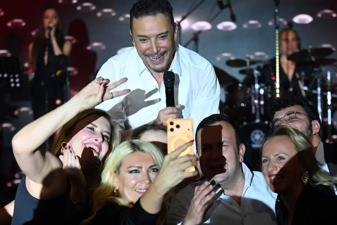Cenk Eren, 30 Yıllık Müzik Kariyerini Özel Konserle Taçlandıracak.